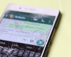 Эксперты рассказали, когда экраны смартфонов смогут «заживлять» царапины